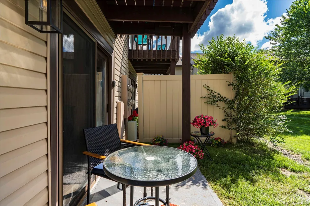 6 Knights Bridge #B Poughkeepsie, NY 12603