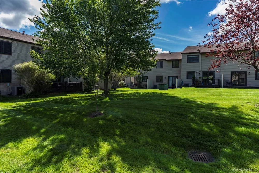 6 Knights Bridge #B Poughkeepsie, NY 12603