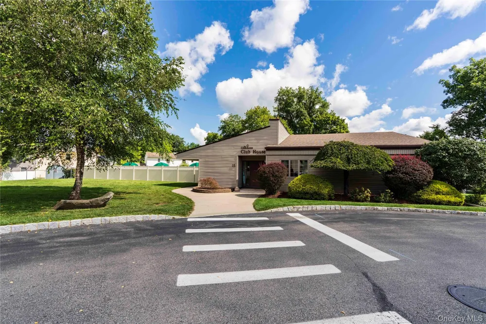 6 Knights Bridge #B Poughkeepsie, NY 12603