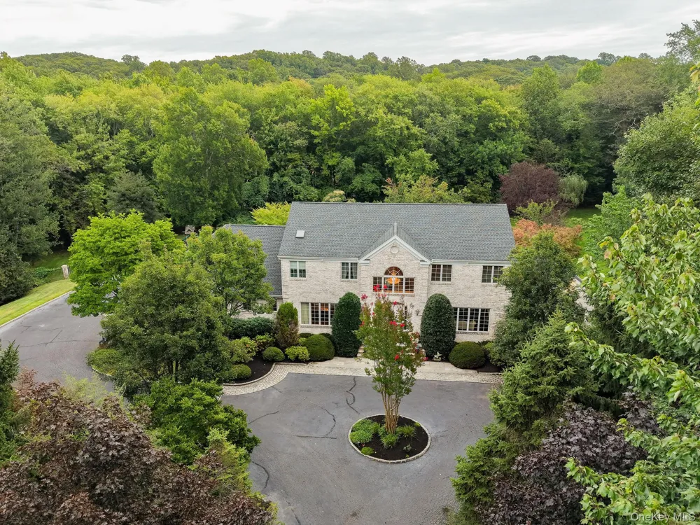 4 Ariana Court Oyster Bay, NY 11771