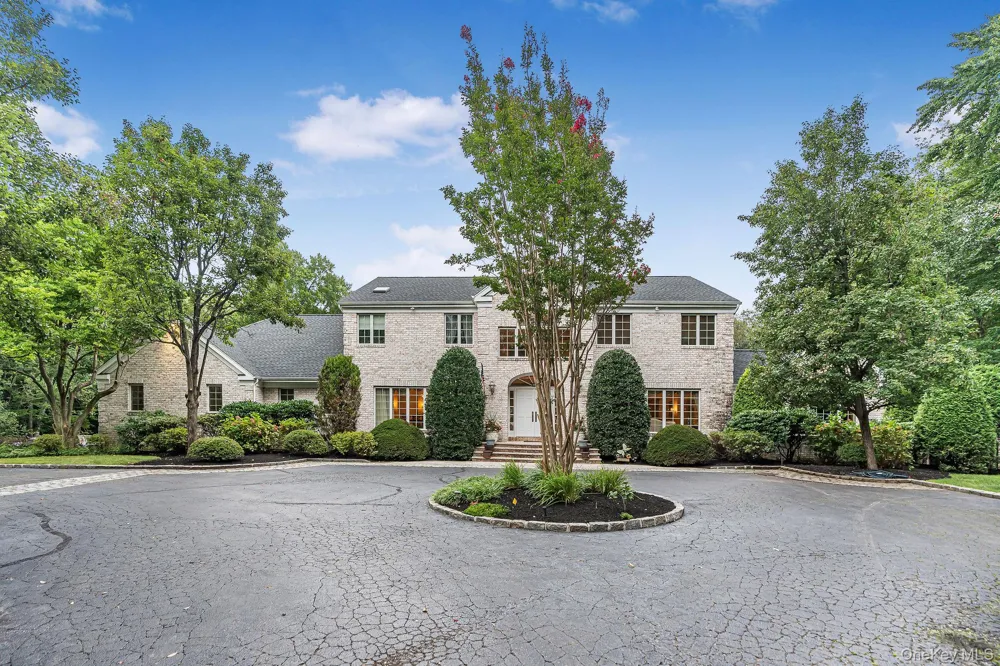 4 Ariana Court Oyster Bay, NY 11771