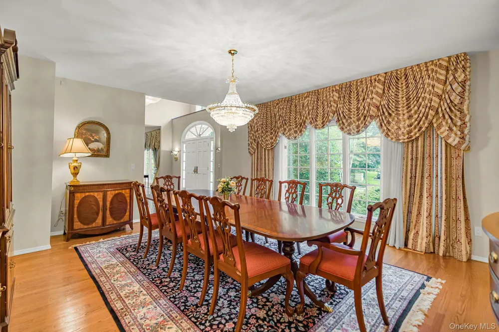 4 Ariana Court Oyster Bay, NY 11771