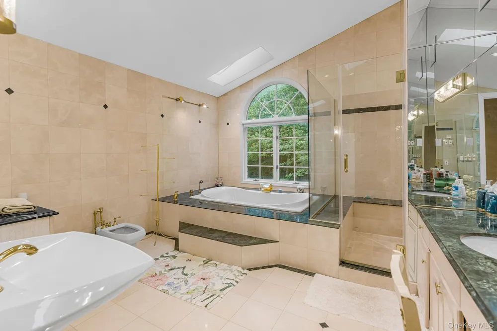 4 Ariana Court Oyster Bay, NY 11771
