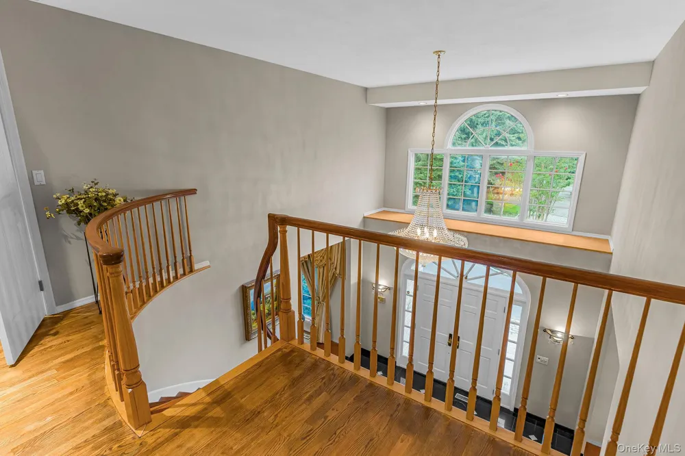 4 Ariana Court Oyster Bay, NY 11771