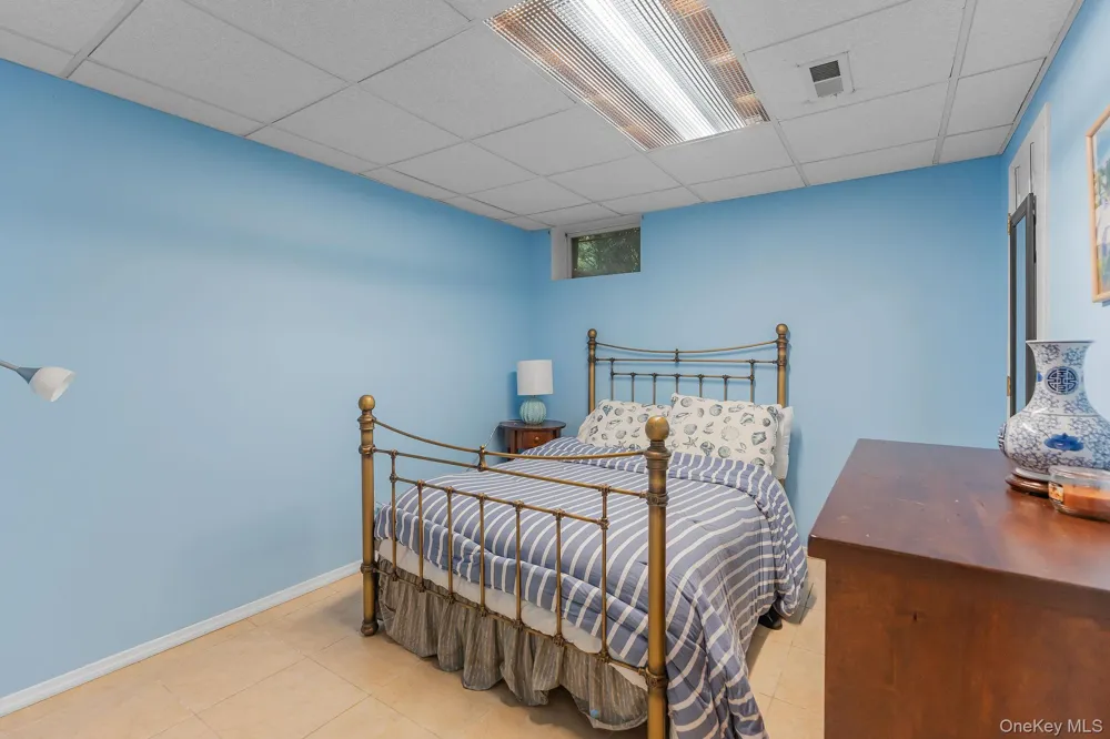 4 Ariana Court Oyster Bay, NY 11771