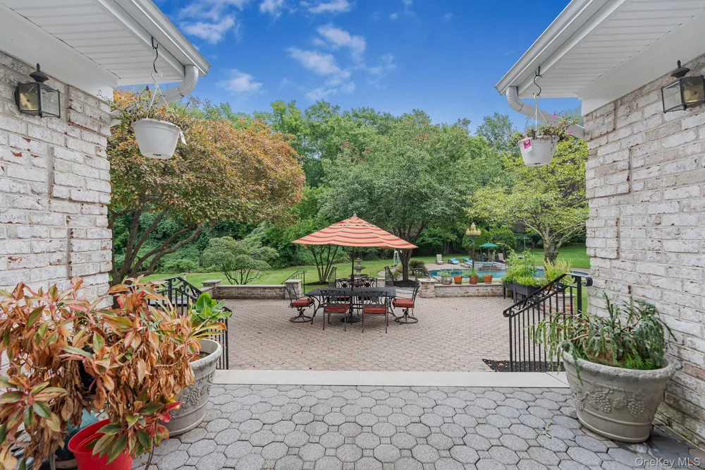 4 Ariana Court Oyster Bay, NY 11771