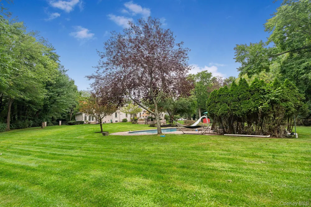 4 Ariana Court Oyster Bay, NY 11771