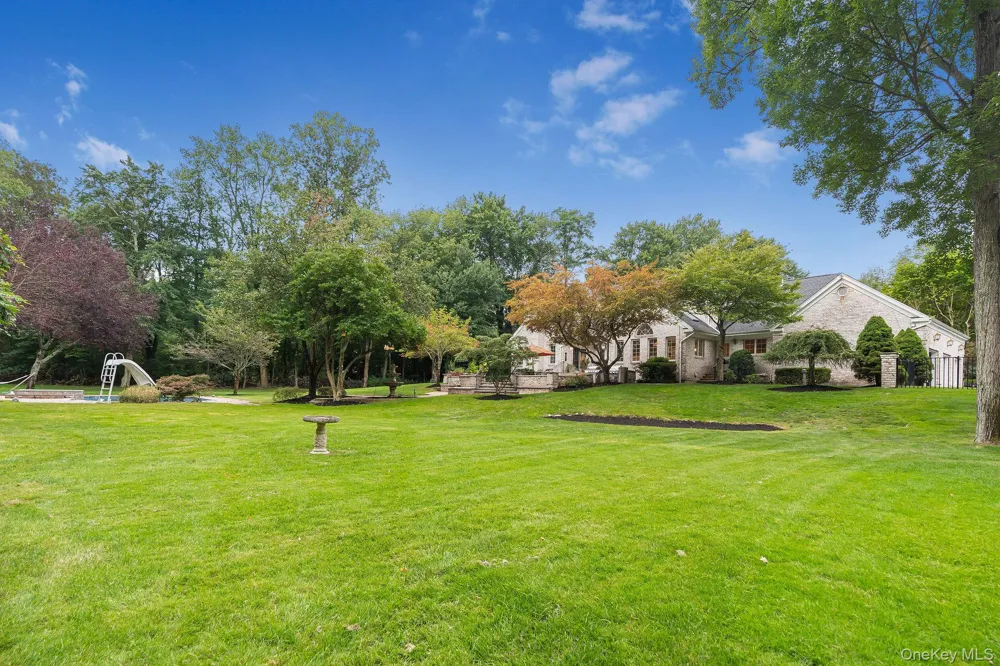 4 Ariana Court Oyster Bay, NY 11771