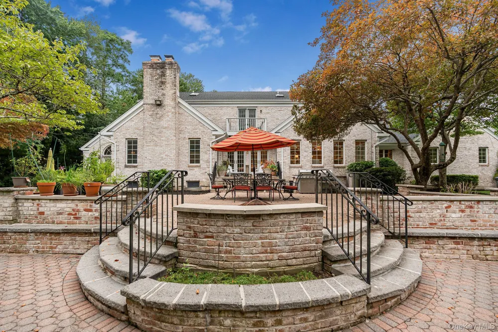 4 Ariana Court Oyster Bay, NY 11771