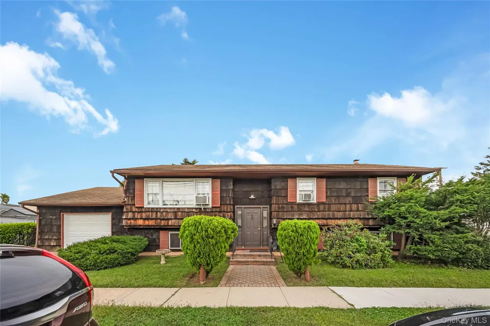 150 Holly Avenue Hempstead, NY 11550