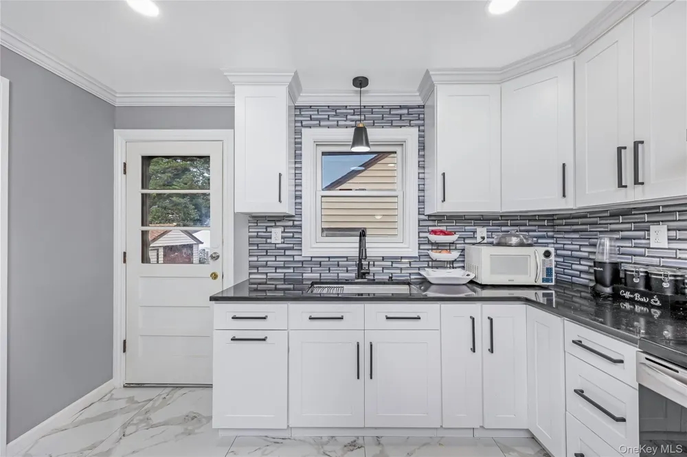 150 Holly Avenue Hempstead, NY 11550