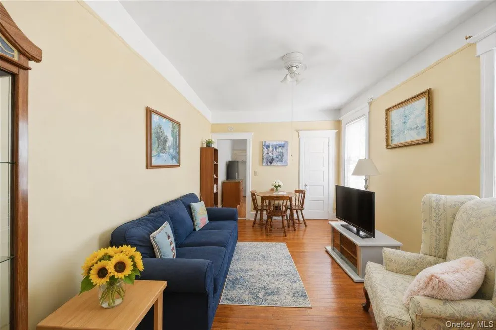 208 Tompkins Road Yonkers, NY 10703