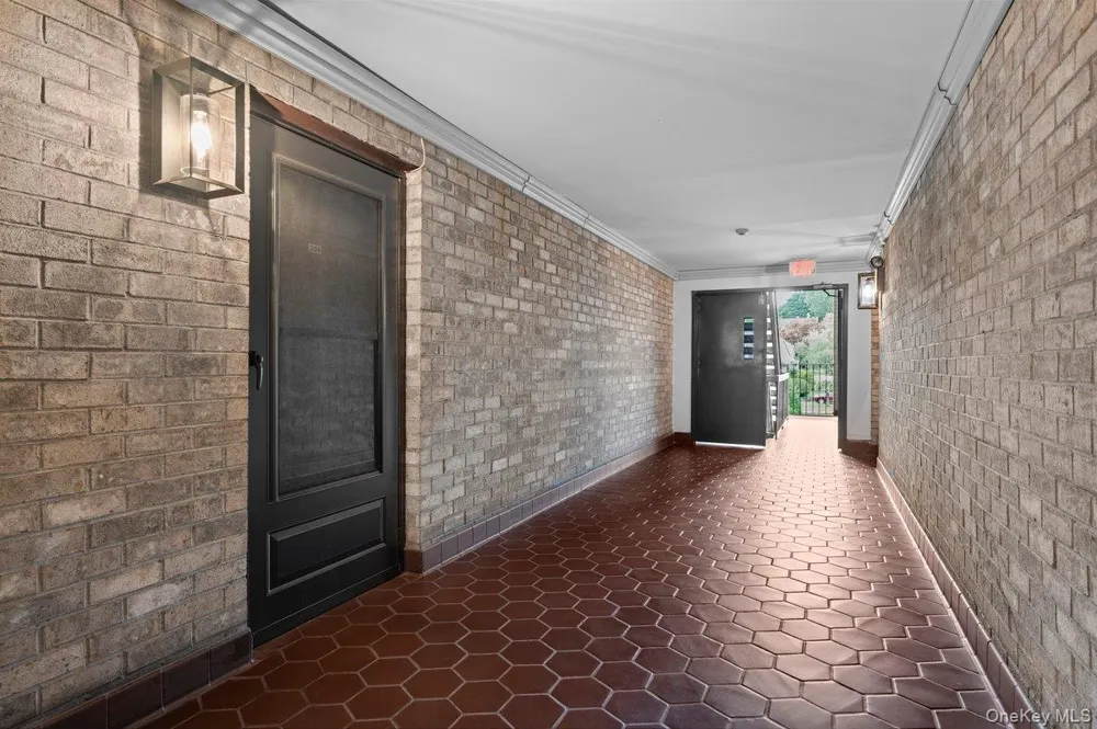 89 Broadway #204 White Plains, NY 10603