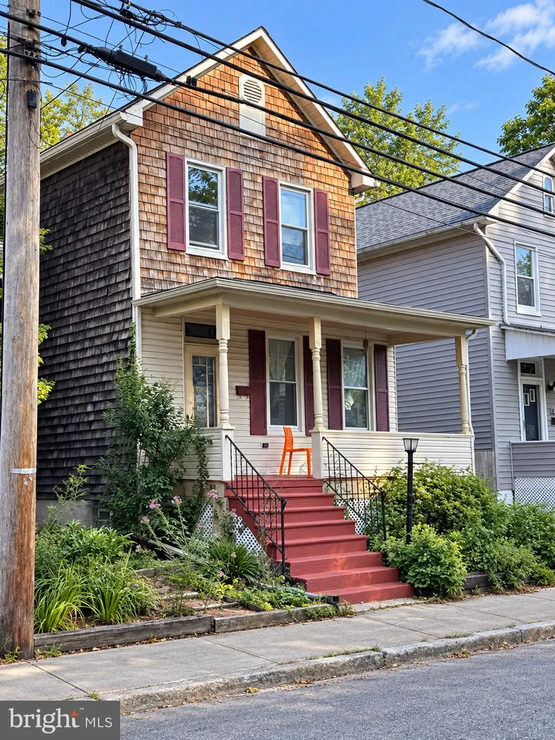 5525 MATTFELDT Baltimore, MD 21209