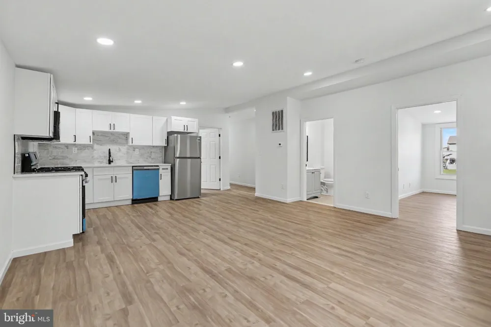 120 BILLINGSPORT ROAD Paulsboro, NJ 08066