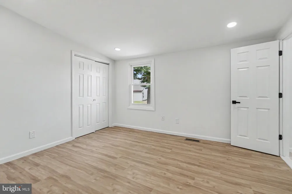 120 BILLINGSPORT ROAD Paulsboro, NJ 08066