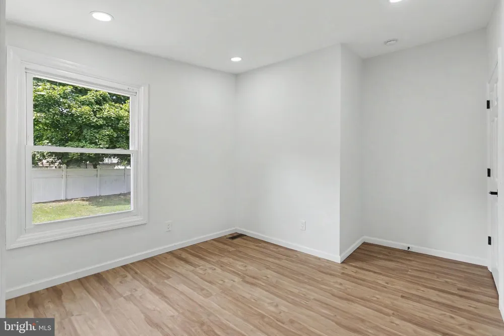 120 BILLINGSPORT ROAD Paulsboro, NJ 08066