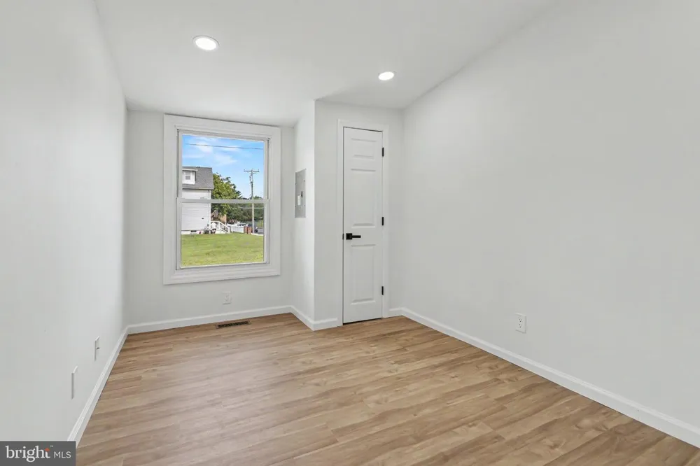 120 BILLINGSPORT ROAD Paulsboro, NJ 08066