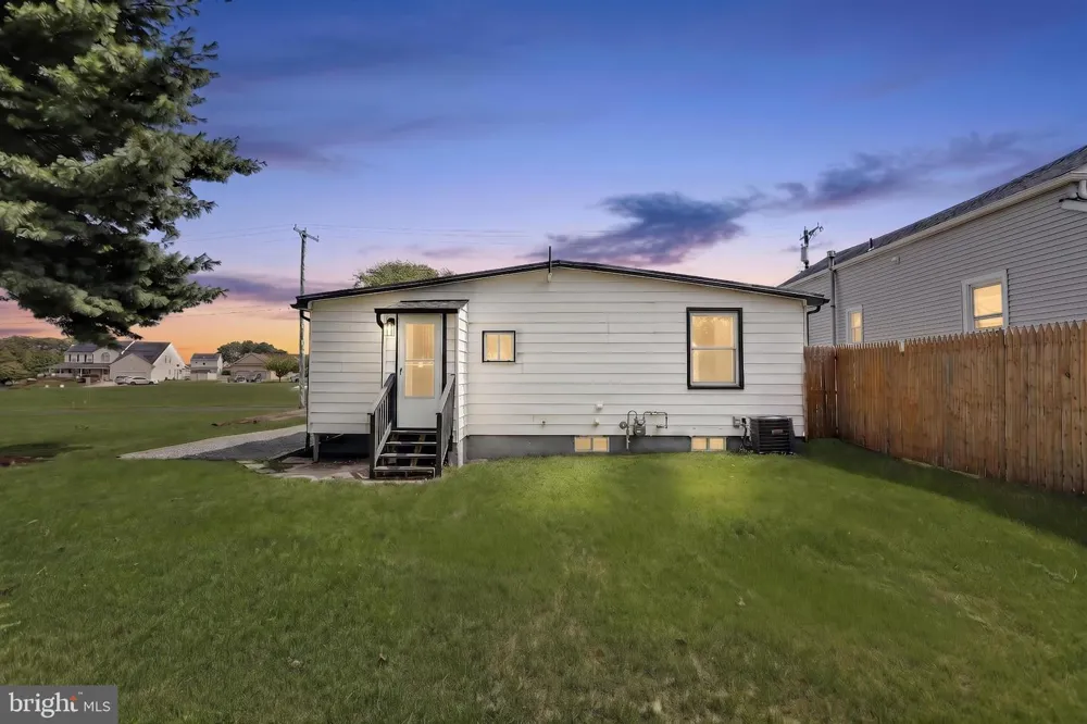 120 BILLINGSPORT ROAD Paulsboro, NJ 08066
