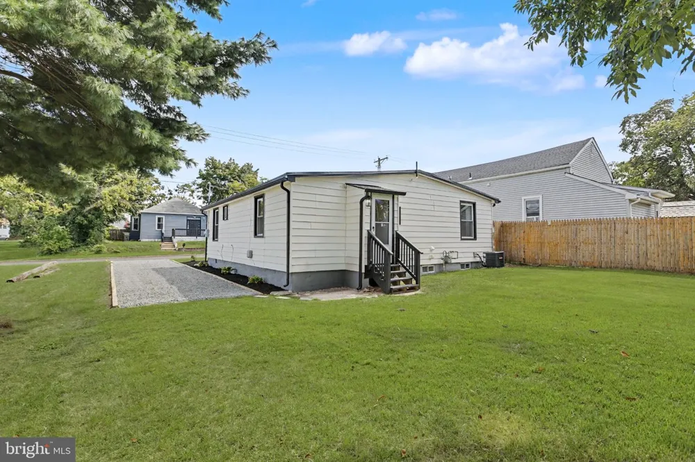120 BILLINGSPORT ROAD Paulsboro, NJ 08066