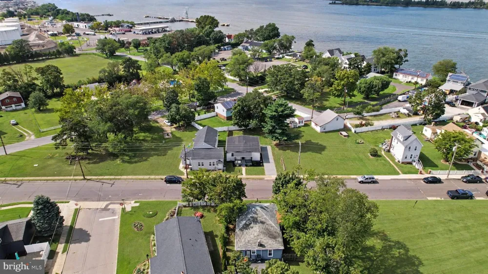 120 BILLINGSPORT ROAD Paulsboro, NJ 08066
