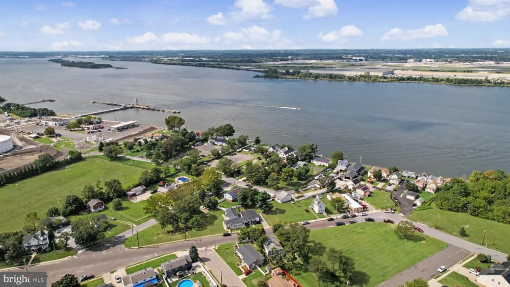 120 BILLINGSPORT ROAD Paulsboro, NJ 08066