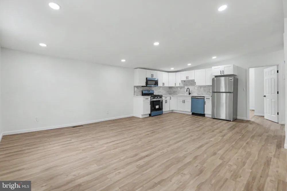120 BILLINGSPORT ROAD Paulsboro, NJ 08066