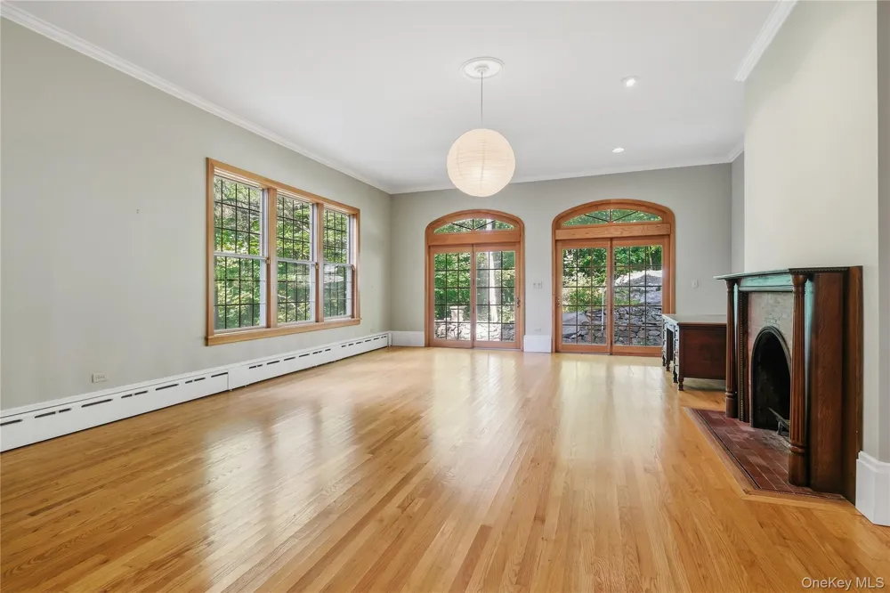 81 Glendale Road Ossining, NY 10562