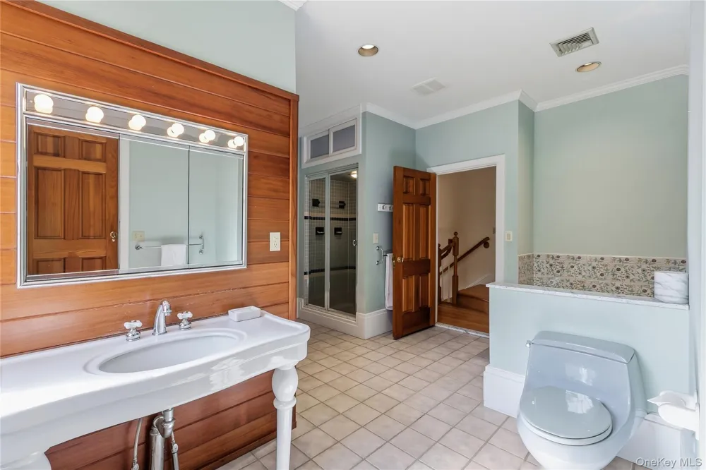81 Glendale Road Ossining, NY 10562