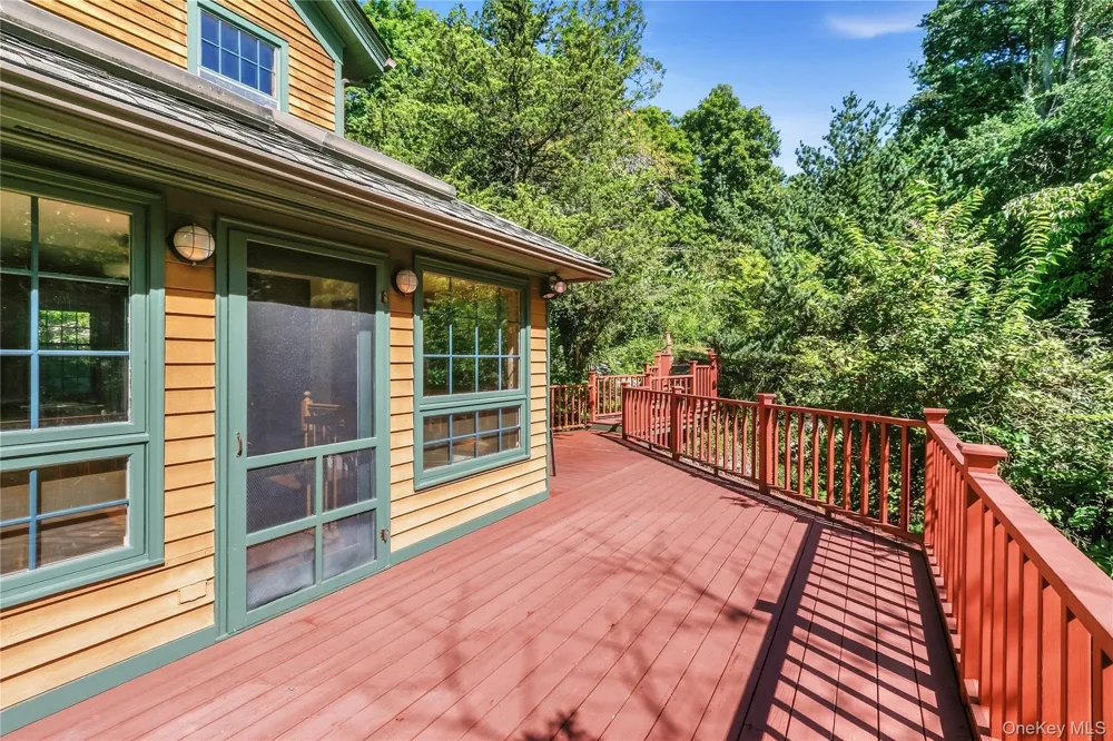 81 Glendale Road Ossining, NY 10562