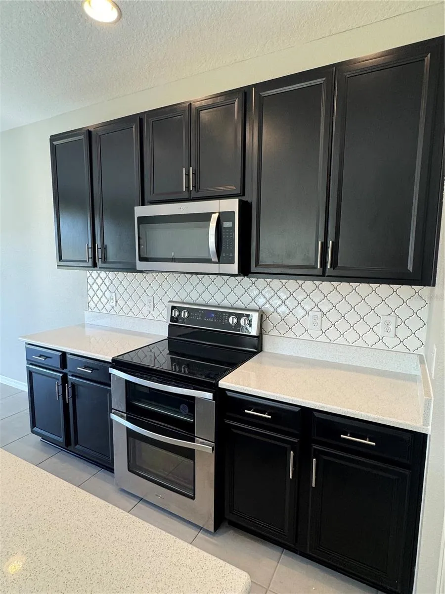 6104 WILLOWSIDE STREET Palmetto, FL 34221