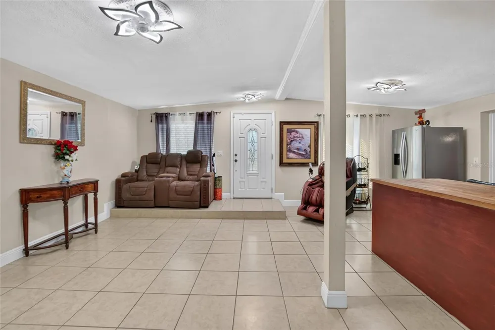 1727 WAIKIKI WAY Tampa, FL 33619