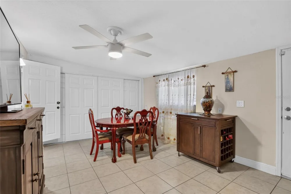 1727 WAIKIKI WAY Tampa, FL 33619
