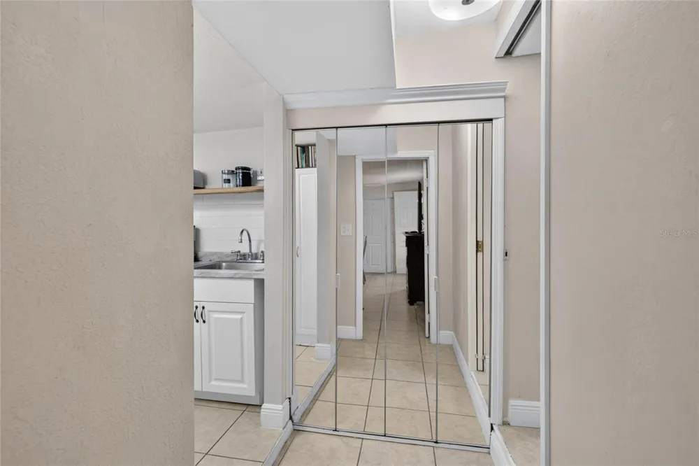 1727 WAIKIKI WAY Tampa, FL 33619