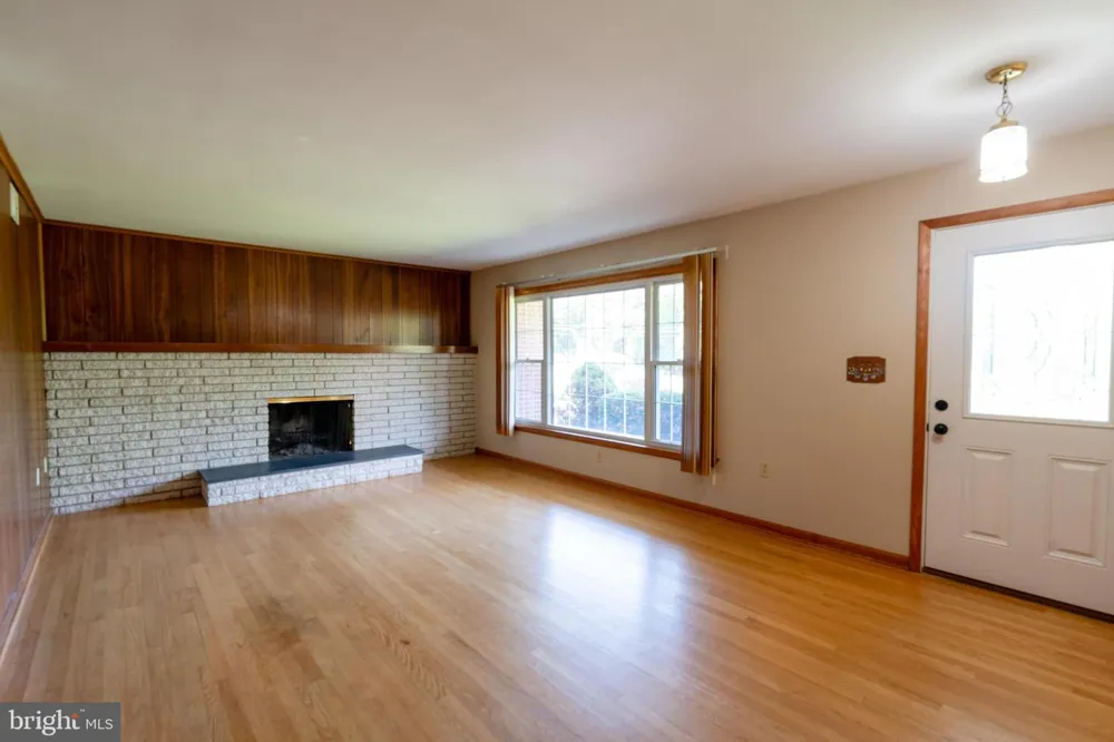 915 TREVANION Union Bridge, MD 21791