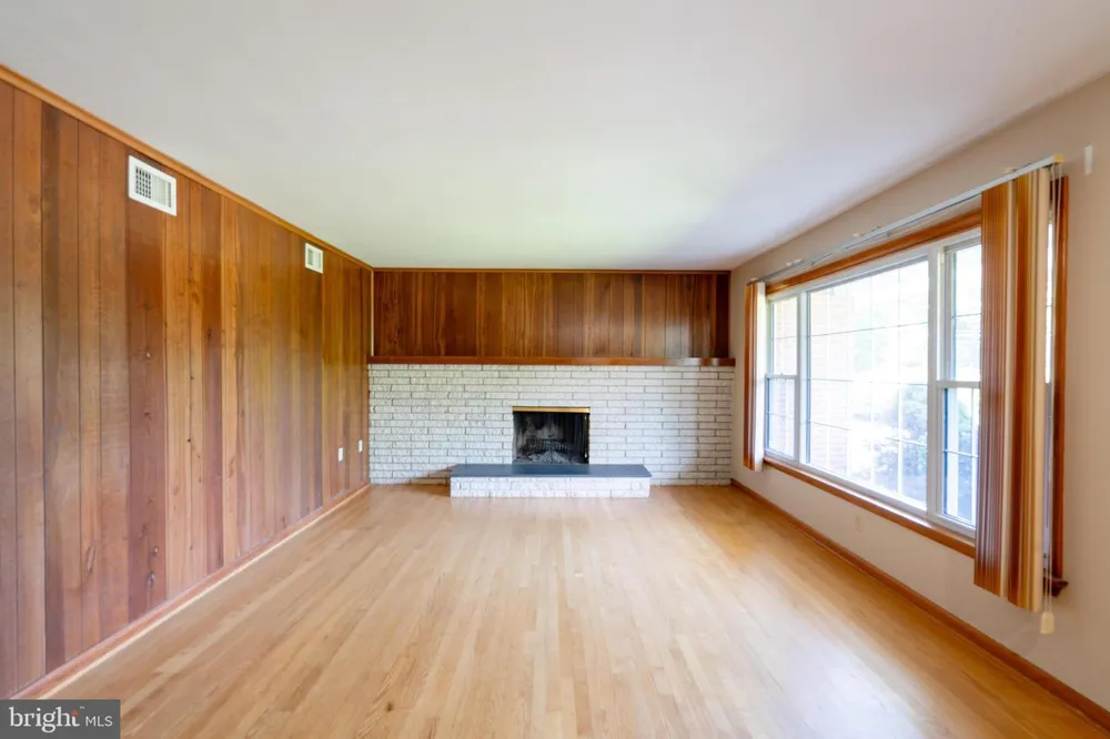 915 TREVANION Union Bridge, MD 21791