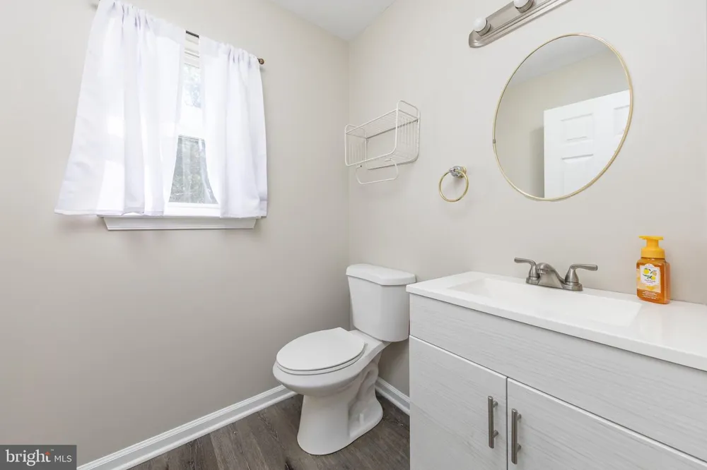 518 REPAUNO AVENUE Gibbstown, NJ 08027