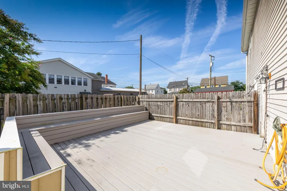 518 REPAUNO AVENUE Gibbstown, NJ 08027