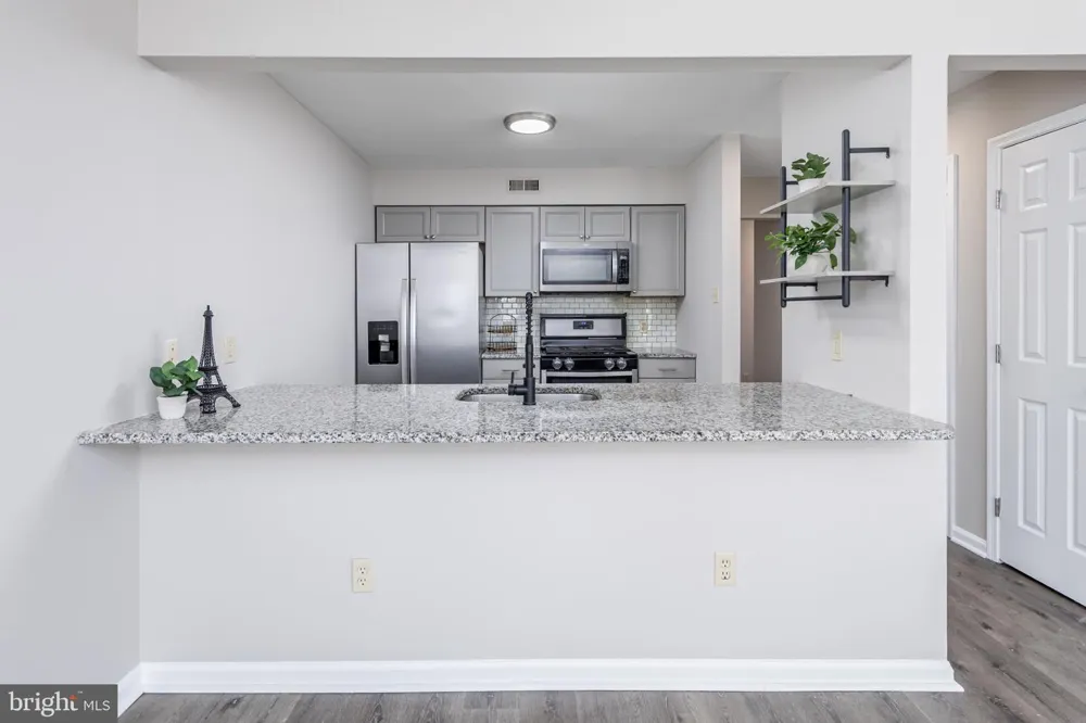 518 REPAUNO AVENUE Gibbstown, NJ 08027