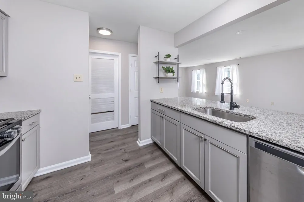 518 REPAUNO AVENUE Gibbstown, NJ 08027