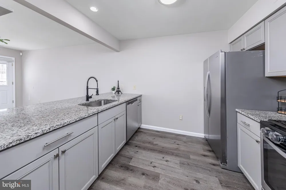 518 REPAUNO AVENUE Gibbstown, NJ 08027