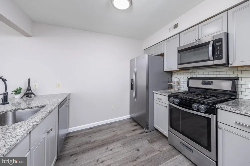 518 REPAUNO AVENUE Gibbstown, NJ 08027