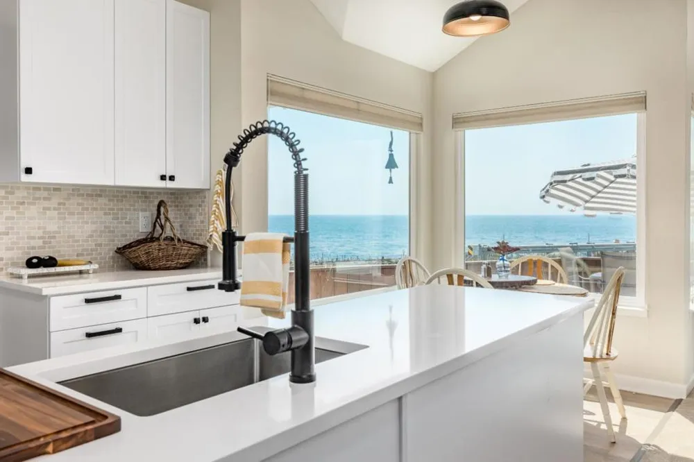 2302 W Cliff Drive Santa Cruz, CA 95060