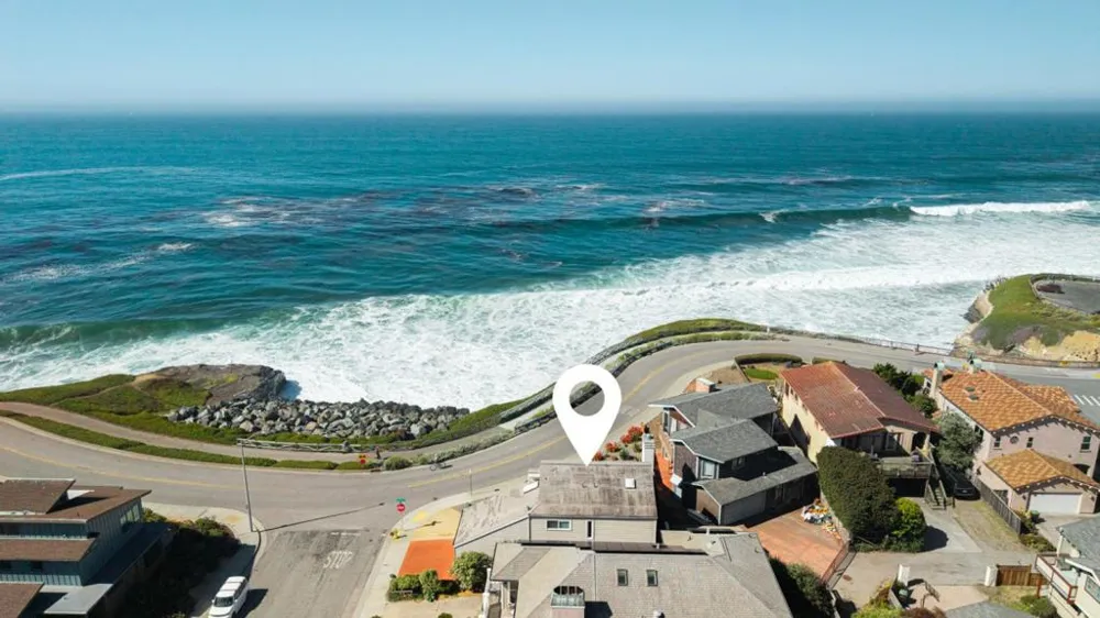 2302 W Cliff Drive Santa Cruz, CA 95060
