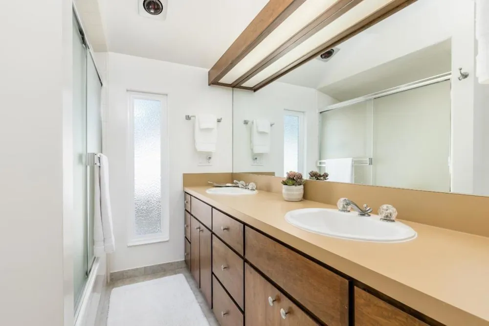 2302 W Cliff Drive Santa Cruz, CA 95060