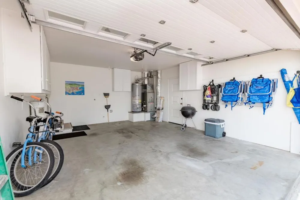 2302 W Cliff Drive Santa Cruz, CA 95060