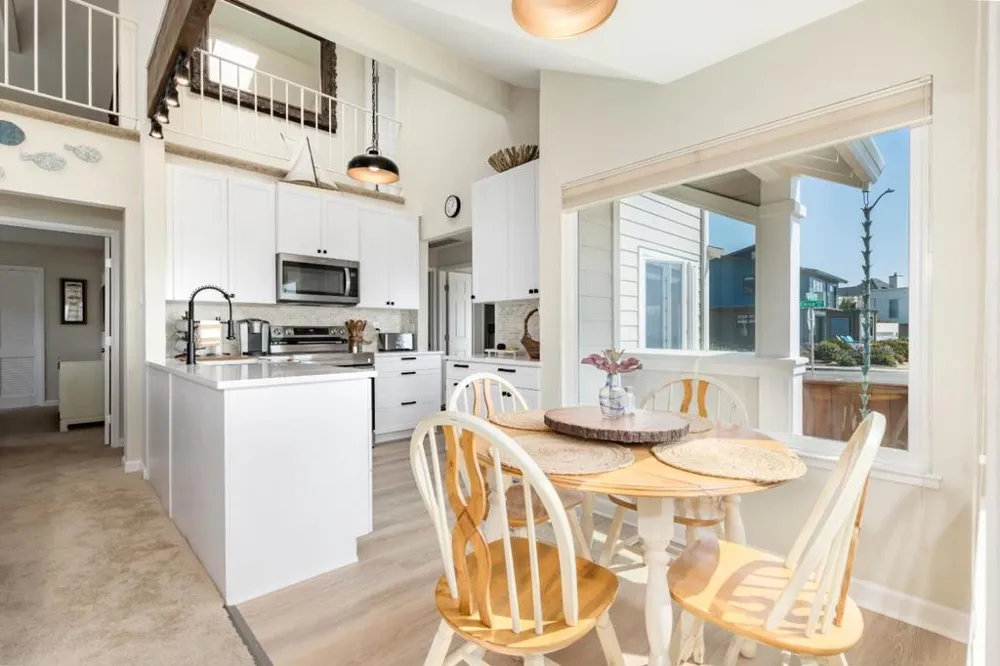 2302 W Cliff Drive Santa Cruz, CA 95060