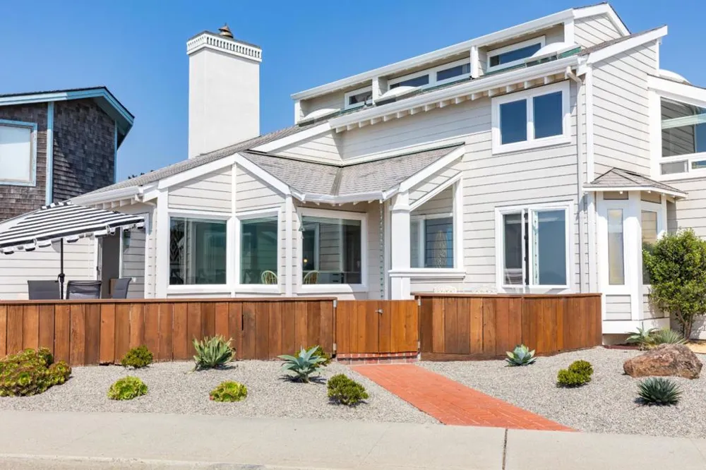 2302 W Cliff Drive Santa Cruz, CA 95060