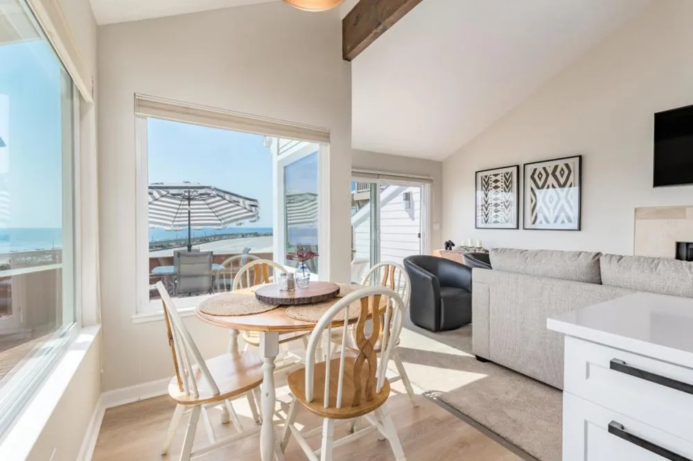 2302 W Cliff Drive Santa Cruz, CA 95060