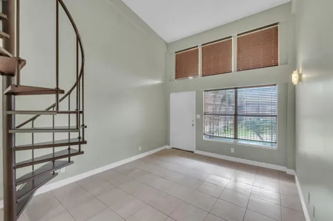 4171 NW 26TH STREET #T2